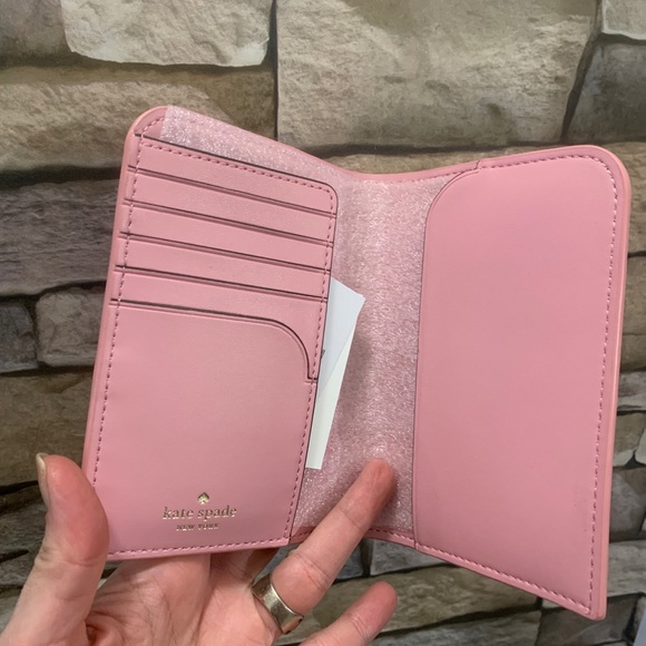 Authentic Kate Spade leather Snail card/Passport - Picture 8 of 12